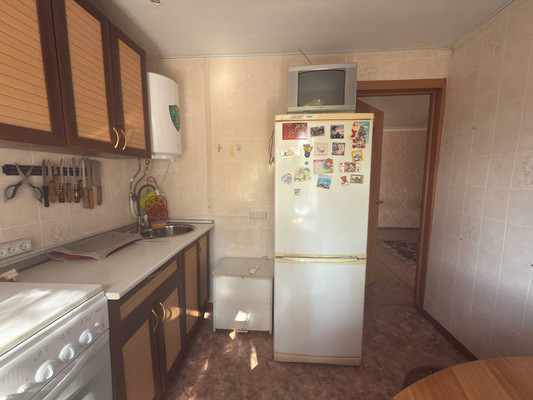 Продам двухкомнатную (2-комн.) квартиру, Рокоссовского ул, 31, Ишим г