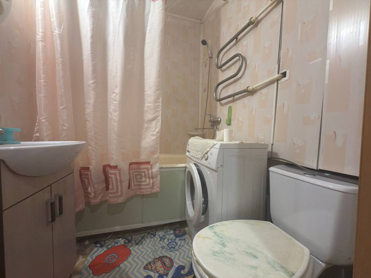 Продам двухкомнатную (2-комн.) квартиру, Рокоссовского ул, 31, Ишим г