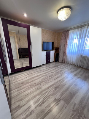 Продам однокомнатную (1-комн.) квартиру, Чувашская ул, 2, Калининград г