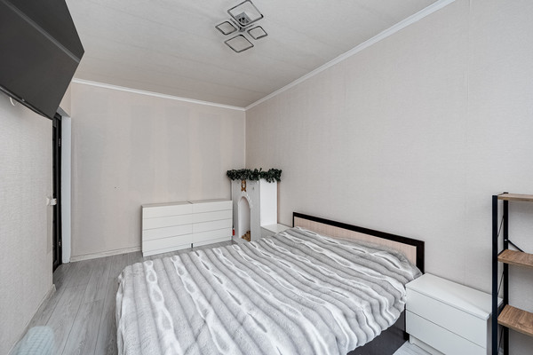 Продам трехкомнатную (3-комн.) квартиру, Лукинская ул, 5, Москва г