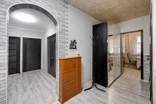 Продам трехкомнатную (3-комн.) квартиру, Лукинская ул, 5, Москва г