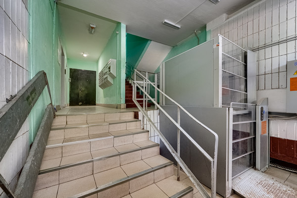Продам трехкомнатную (3-комн.) квартиру, Лукинская ул, 5, Москва г