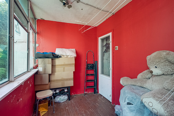 Продам трехкомнатную (3-комн.) квартиру, Лукинская ул, 5, Москва г