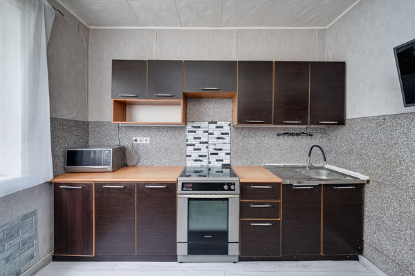 Продам трехкомнатную (3-комн.) квартиру, Лукинская ул, 5, Москва г