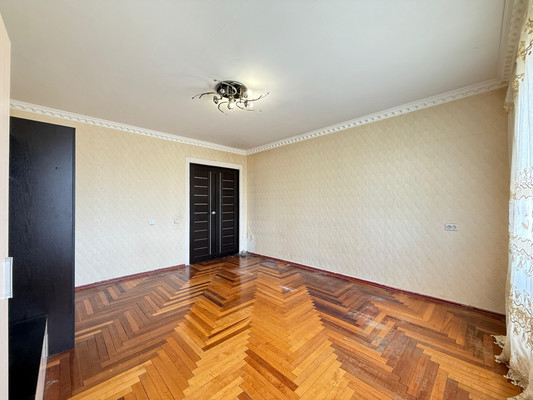 Продам двухкомнатную (2-комн.) квартиру, Шогенова ул, 6, Нальчик г