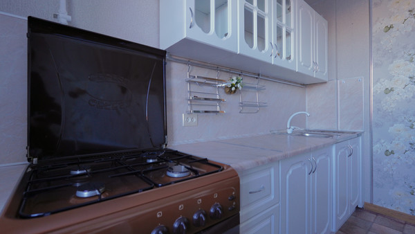 Продам двухкомнатную (2-комн.) квартиру, Чехова ул, 83к1, Ставрополь г