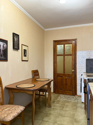 Продам трехкомнатную (3-комн.) квартиру, Эльбрусская ул, 19Б, Нальчик г