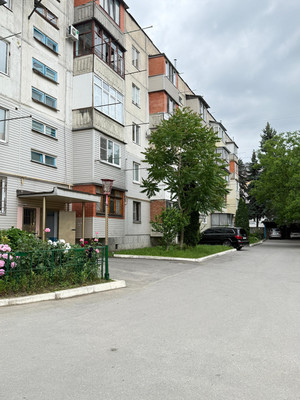 Продам трехкомнатную (3-комн.) квартиру, Эльбрусская ул, 19Б, Нальчик г
