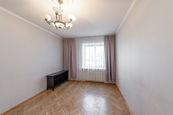 Продам двухкомнатную (2-комн.) квартиру, Ломоносовский пр-кт, 23, Москва г