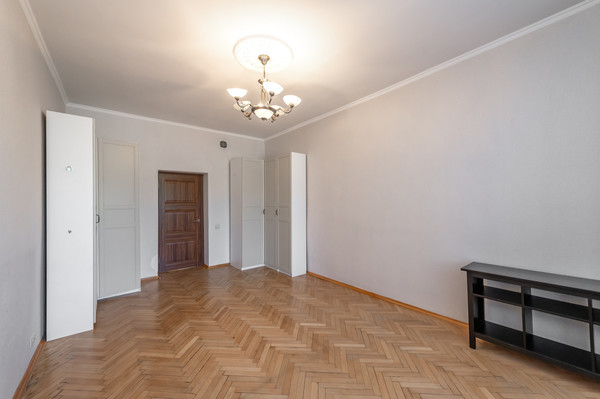 Продам двухкомнатную (2-комн.) квартиру, Ломоносовский пр-кт, 23, Москва г