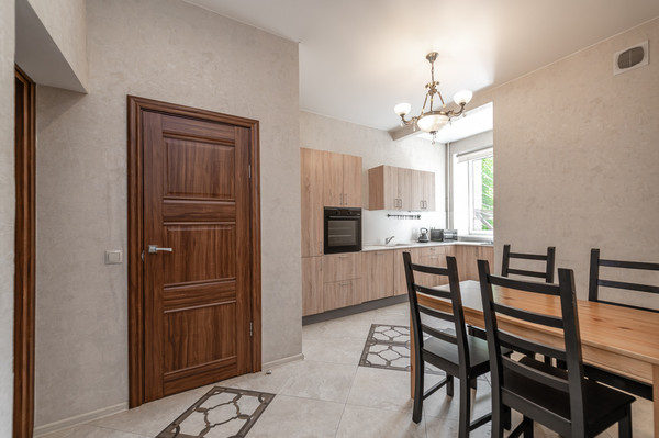 Продам двухкомнатную (2-комн.) квартиру, Ломоносовский пр-кт, 23, Москва г