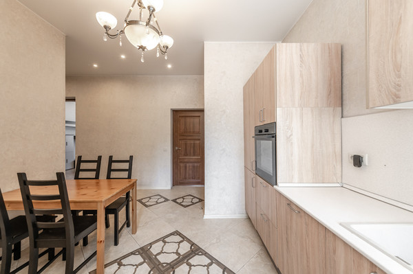 Продам двухкомнатную (2-комн.) квартиру, Ломоносовский пр-кт, 23, Москва г