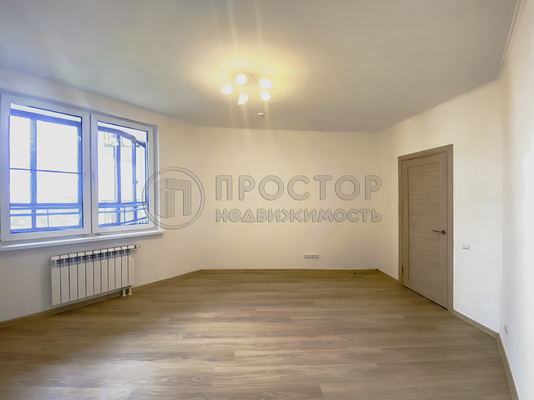 Продам трехкомнатную (3-комн.) квартиру, Утренняя ул, 20А, Москва г