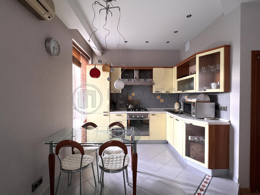 Продам многокомнатную квартиру, Ленинградское ш, 13к1, Москва г