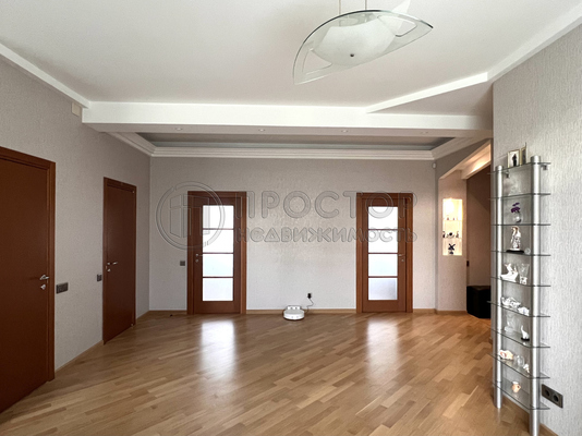 Продам многокомнатную квартиру, Ленинградское ш, 13к1, Москва г