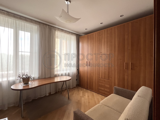 Продам многокомнатную квартиру, Ленинградское ш, 13к1, Москва г