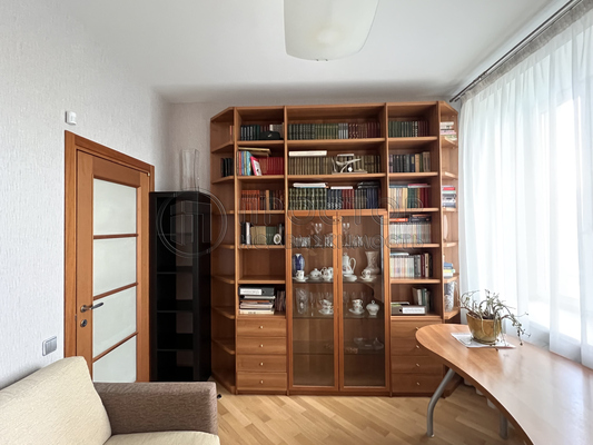 Продам многокомнатную квартиру, Ленинградское ш, 13к1, Москва г