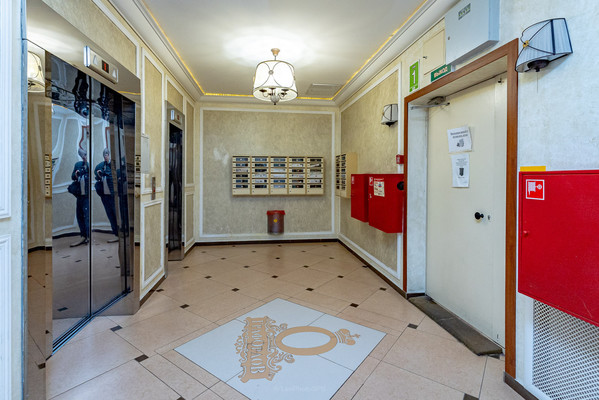 Продам двухкомнатную (2-комн.) квартиру, Московский пр-кт, 183-185А, Санкт-Петербург г