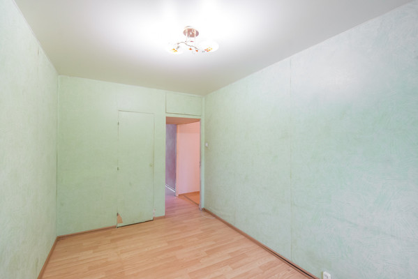 Продам трехкомнатную (3-комн.) квартиру, Коммунистический пр-кт, 2/3, Ростов-на-Дону г