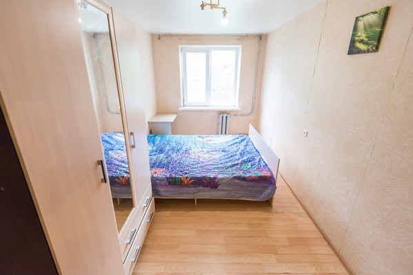 Продам трехкомнатную (3-комн.) квартиру, Коммунистический пр-кт, 2/3, Ростов-на-Дону г