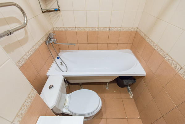 Продам трехкомнатную (3-комн.) квартиру, Коммунистический пр-кт, 2/3, Ростов-на-Дону г