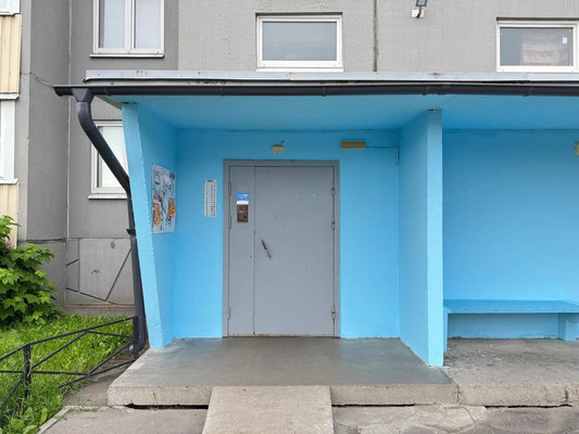 Продам двухкомнатную (2-комн.) квартиру, Квартальная ул, 2, Тельмана п
