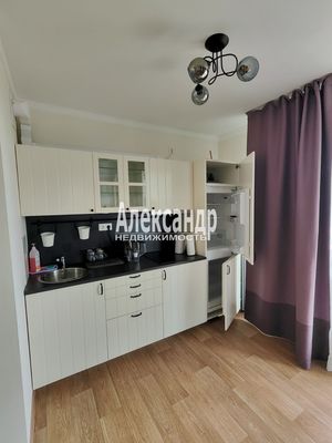 Продам двухкомнатную (2-комн.) квартиру, Союзный пр-кт, 10, Санкт-Петербург г