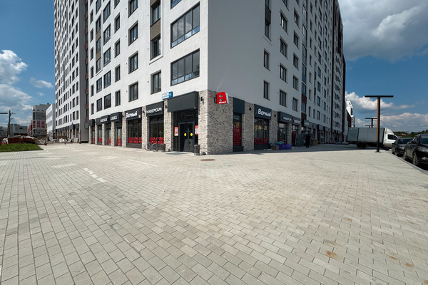 Продам торговое помещение 430,6 м2, Очеретина ул, 16, Екатеринбург г
