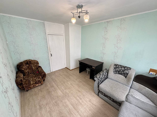 Продам трехкомнатную (3-комн.) квартиру, Аллея Труда ул, 57к3, Комсомольск-на-Амуре г
