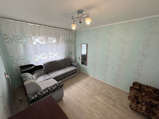 Продам трехкомнатную (3-комн.) квартиру, Аллея Труда ул, 57к3, Комсомольск-на-Амуре г