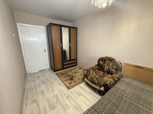 Продам трехкомнатную (3-комн.) квартиру, Аллея Труда ул, 57к3, Комсомольск-на-Амуре г