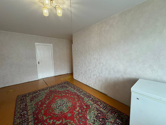 Продам трехкомнатную (3-комн.) квартиру, Аллея Труда ул, 57к3, Комсомольск-на-Амуре г