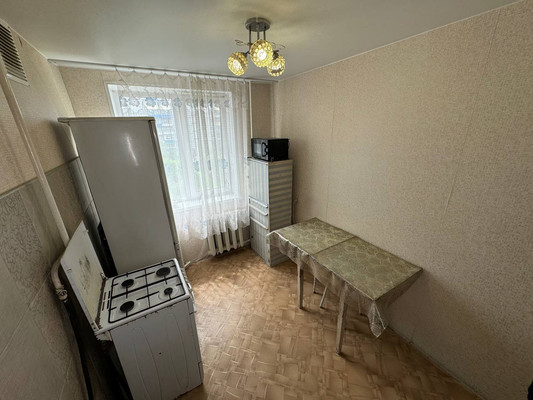 Продам трехкомнатную (3-комн.) квартиру, Аллея Труда ул, 57к3, Комсомольск-на-Амуре г