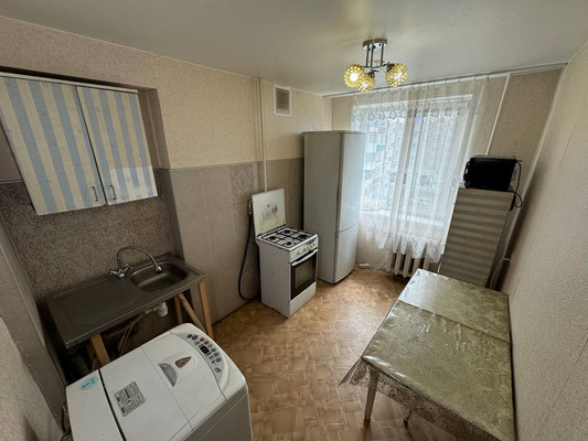Продам трехкомнатную (3-комн.) квартиру, Аллея Труда ул, 57к3, Комсомольск-на-Амуре г