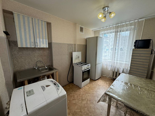 Продам трехкомнатную (3-комн.) квартиру, Аллея Труда ул, 57к3, Комсомольск-на-Амуре г