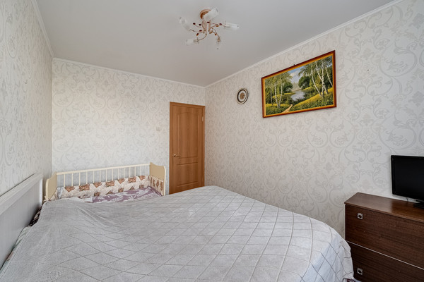 Продам двухкомнатную (2-комн.) квартиру, Рублевское ш, 18к1, Рублево п