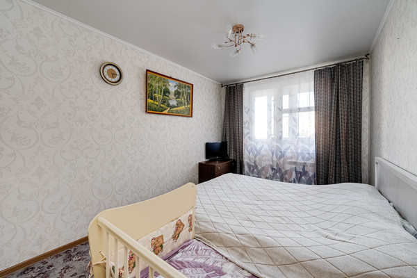 Продам двухкомнатную (2-комн.) квартиру, Рублевское ш, 18к1, Рублево п
