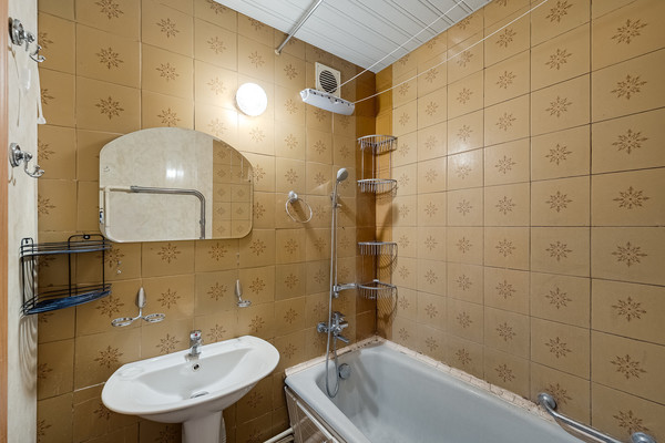 Продам двухкомнатную (2-комн.) квартиру, Рублевское ш, 18к1, Рублево п