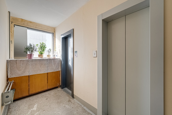 Продам двухкомнатную (2-комн.) квартиру, Рублевское ш, 18к1, Рублево п