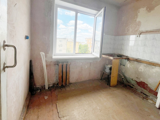Продам двухкомнатную (2-комн.) квартиру, Газетная ул, 79, Нижний Тагил г