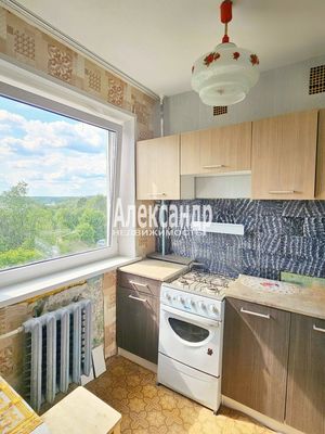 Продам трехкомнатную (3-комн.) квартиру, Выборгское ш, 85, Каменногорск г