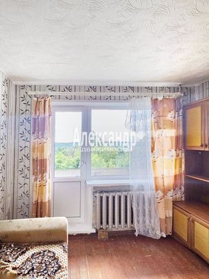 Продам трехкомнатную (3-комн.) квартиру, Выборгское ш, 85, Каменногорск г