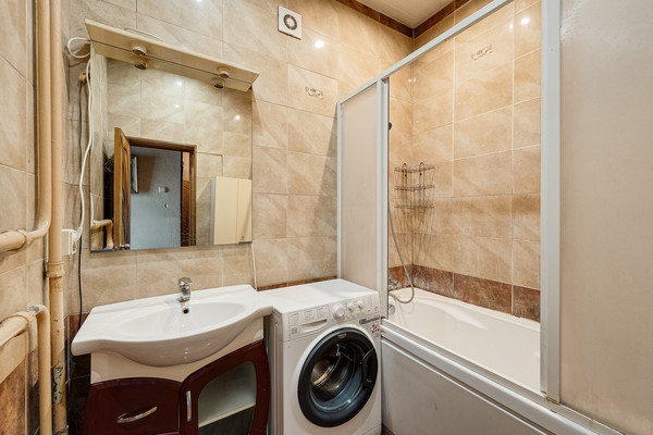 Продам двухкомнатную (2-комн.) квартиру, Бойцовая ул, 29, Москва г