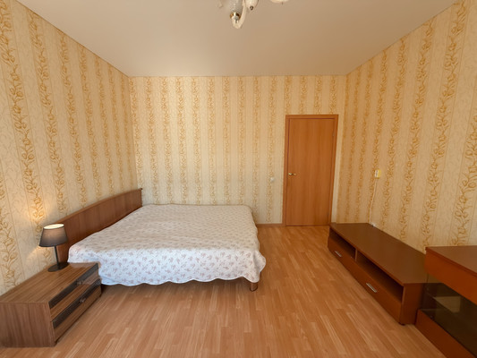 Продам однокомнатную (1-комн.) квартиру, Балебина ул, 21А, Янтарный пгт