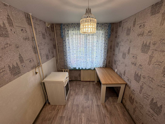 Продам двухкомнатную (2-комн.) квартиру, Первостроителей пр-кт, 20, Комсомольск-на-Амуре г