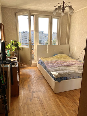 Продам трехкомнатную (3-комн.) квартиру, Загребский б-р, 39Ак2, Санкт-Петербург г