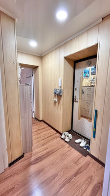 Продам двухкомнатную (2-комн.) квартиру, Школьная ул, 2, Воткинск г