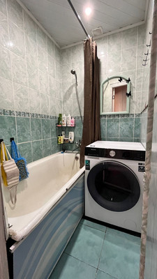 Продам двухкомнатную (2-комн.) квартиру, Школьная ул, 2, Воткинск г