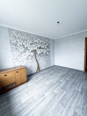 Продам трехкомнатную (3-комн.) квартиру, Черемшанская ул, 246, Самара г