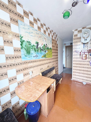 Продам трехкомнатную (3-комн.) квартиру, Черемшанская ул, 246, Самара г